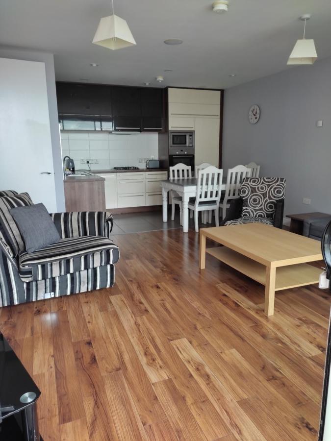 Benji & Milos Apartments Белфаст Экстерьер фото